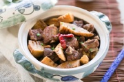 Sườn kho măng khô
